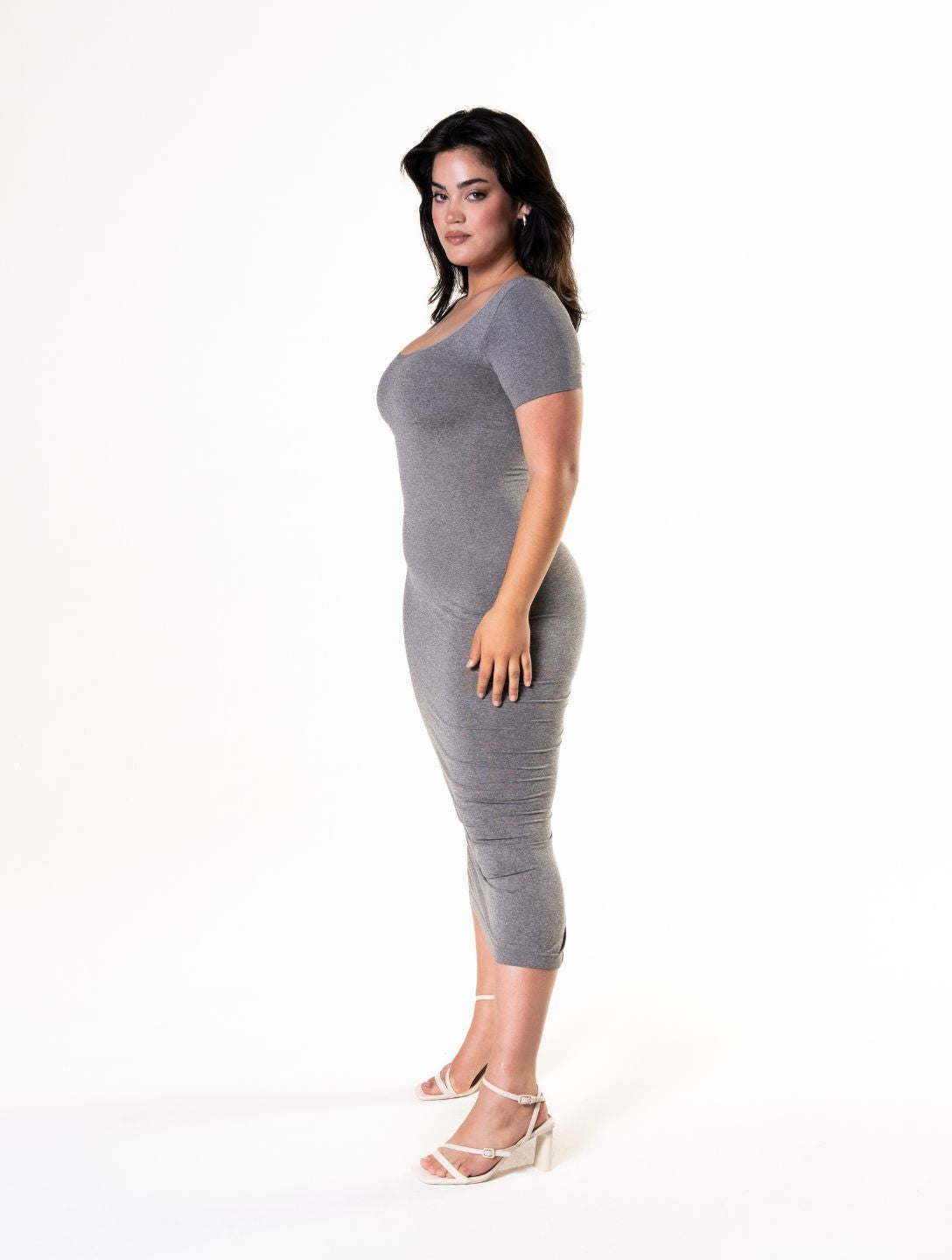 Chic Bodycon Midi Dress with Stylish Slit and Short Sleeves