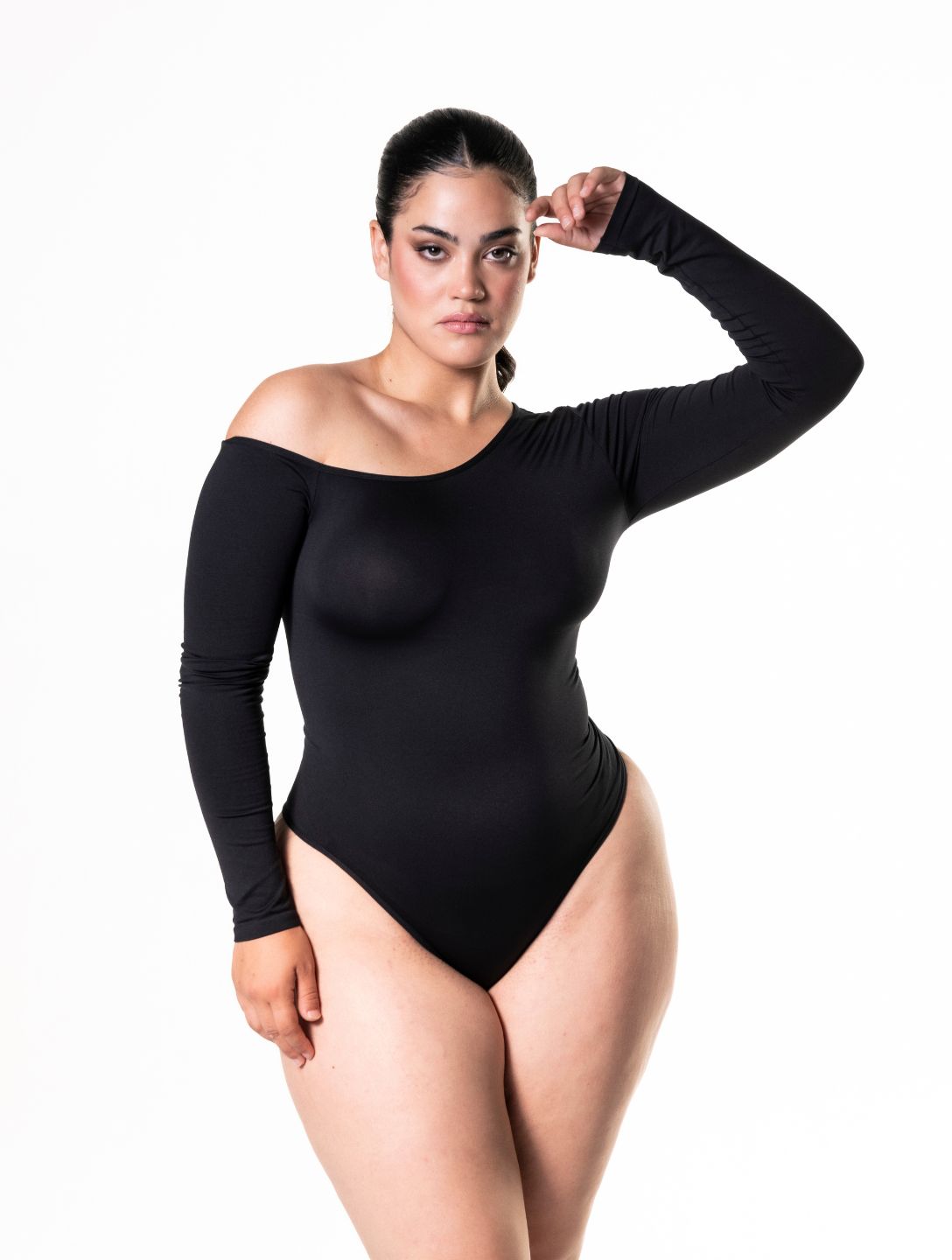 Chic One-Shoulder Long Sleeve Thong Bodysuit for Effortless Elegance