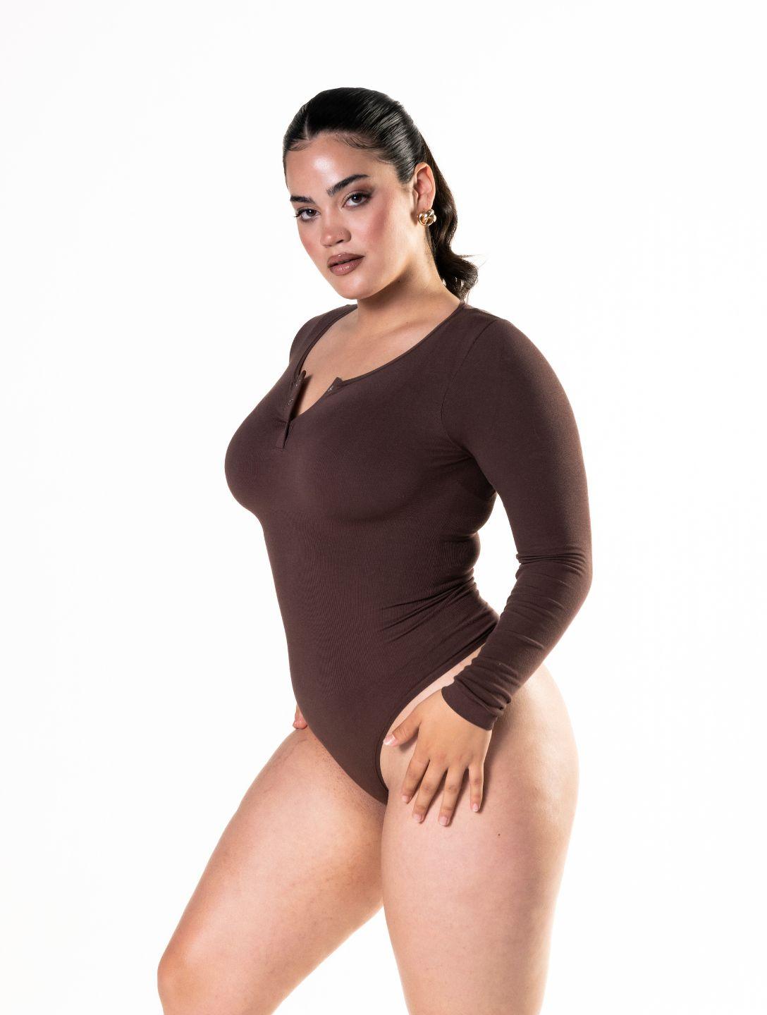 Chic Seamless Long Sleeve Thong Bodysuit for Effortless Style