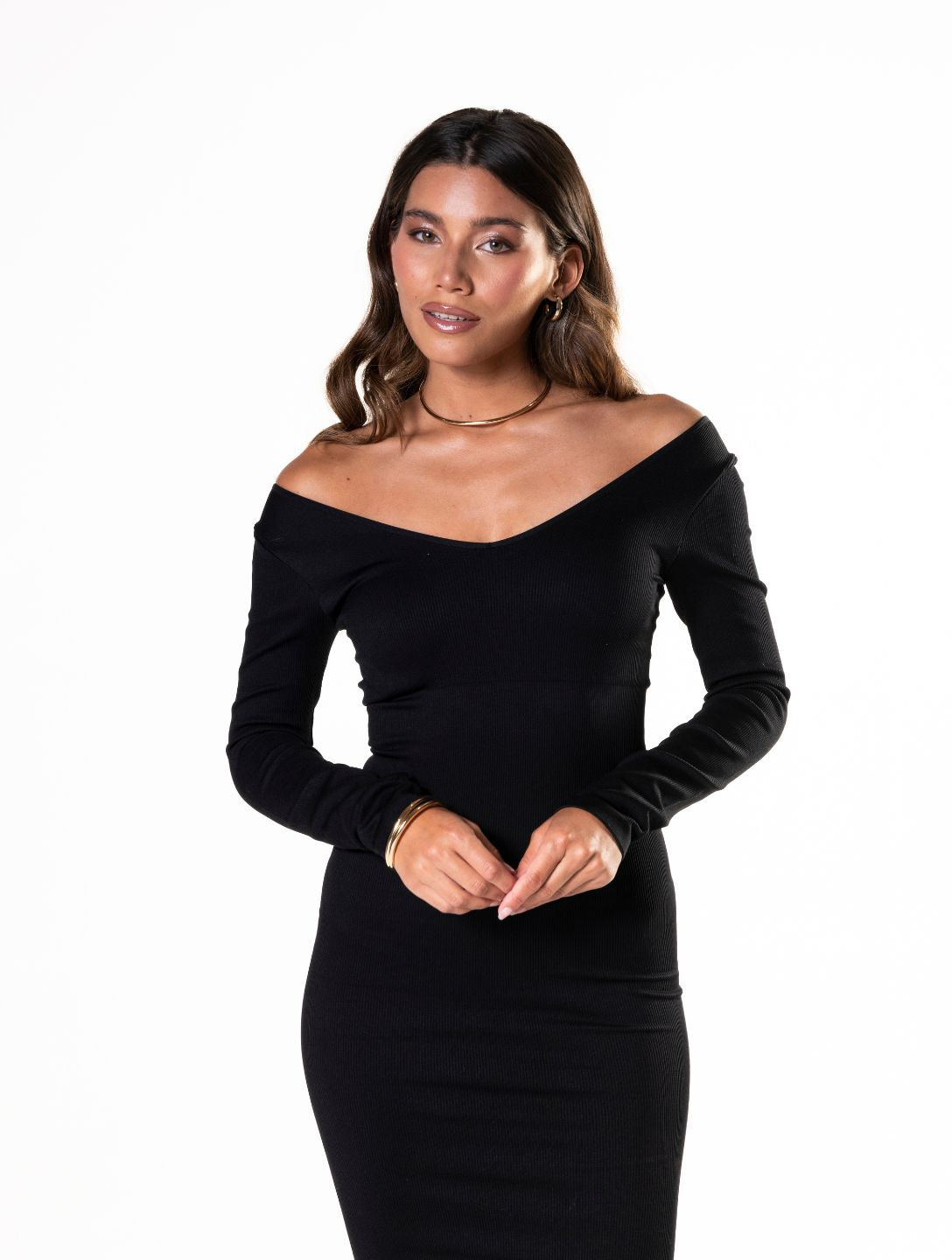 Chic V-Neck Long Sleeve Dress for Effortless Elegance