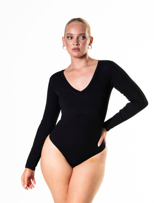 Chic Long Sleeve Scoop Neck Bodysuit for Effortless Style